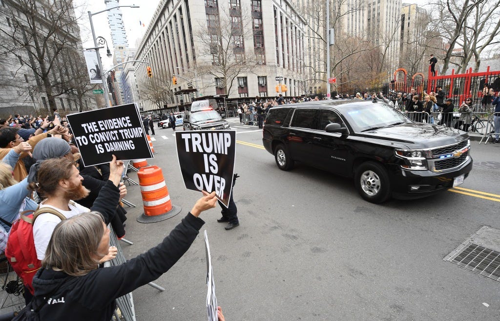 Trump's motorcade leaves Manhattan Criminal Courthouse.