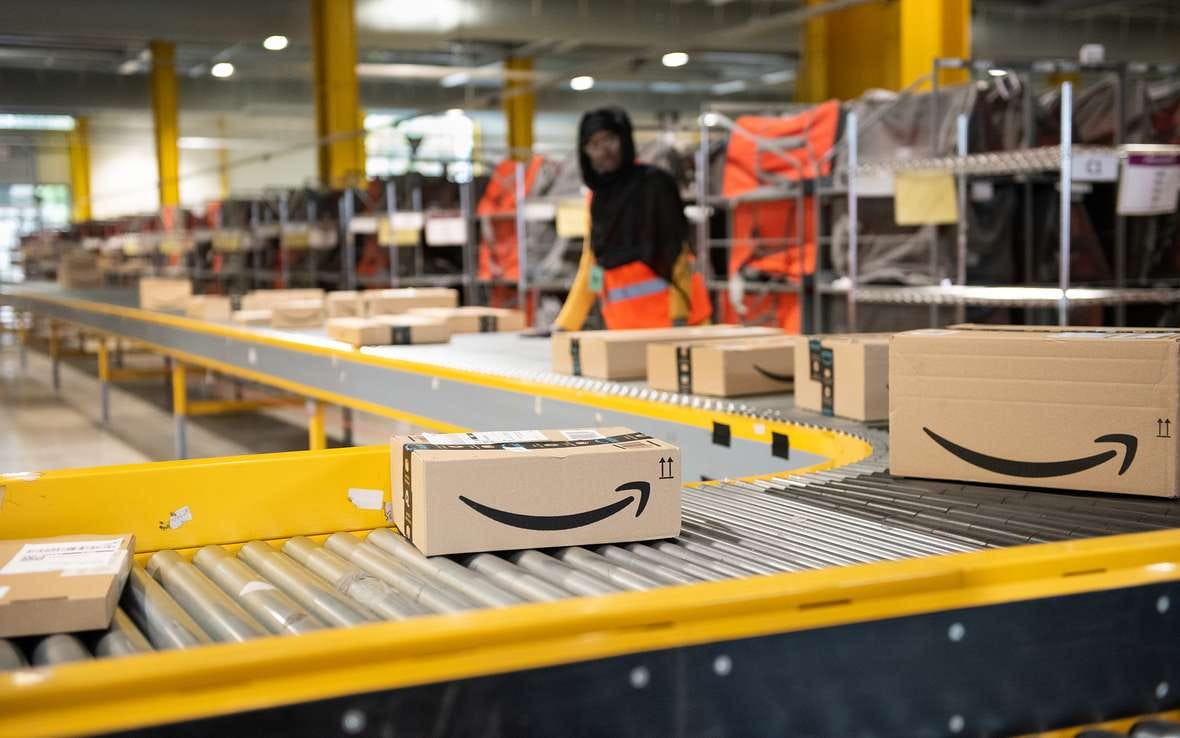 amazon warehouse 2