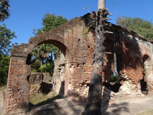 Today, Arikamedu isn’t even on Puducherry’s tourism radar. 

The drive to the site is just a few miles, but once you turn onto Arikamedu Road, you’re on your own. 

No signs, no directions—just a narrow, dusty path winding through trees. 