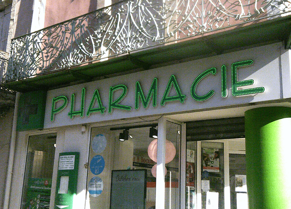 A pharmacie shopfront in France. (c) Chris Aspinall, 2023