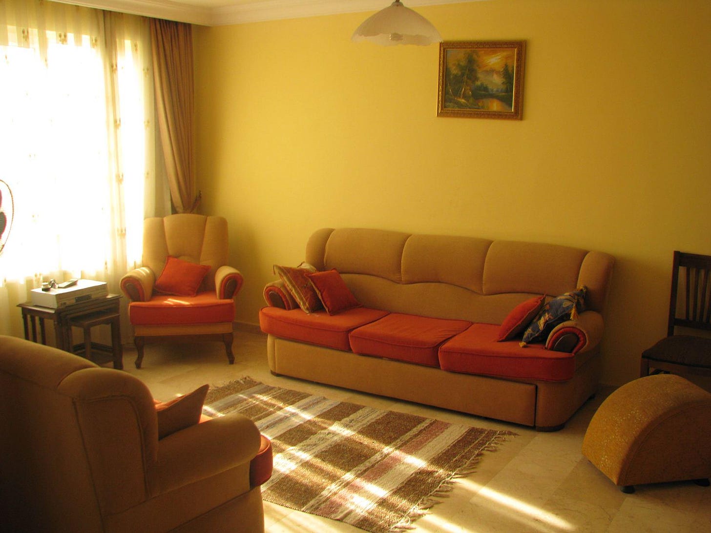 r/LiminalSpace - living room with a sofa.