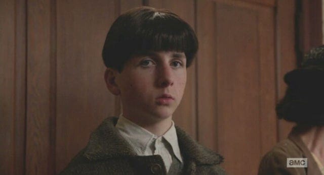 Gonna go out on a limb and say Young Dick Whitman is a pretty ugly kid and  looks very little like Don Draper. : r/madmen