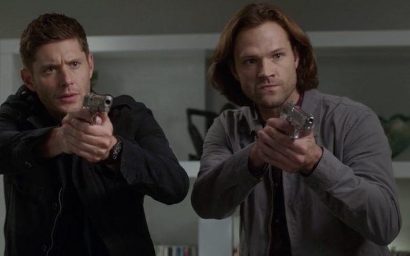 sam dean winchester pull guns on shapeshifter therapist