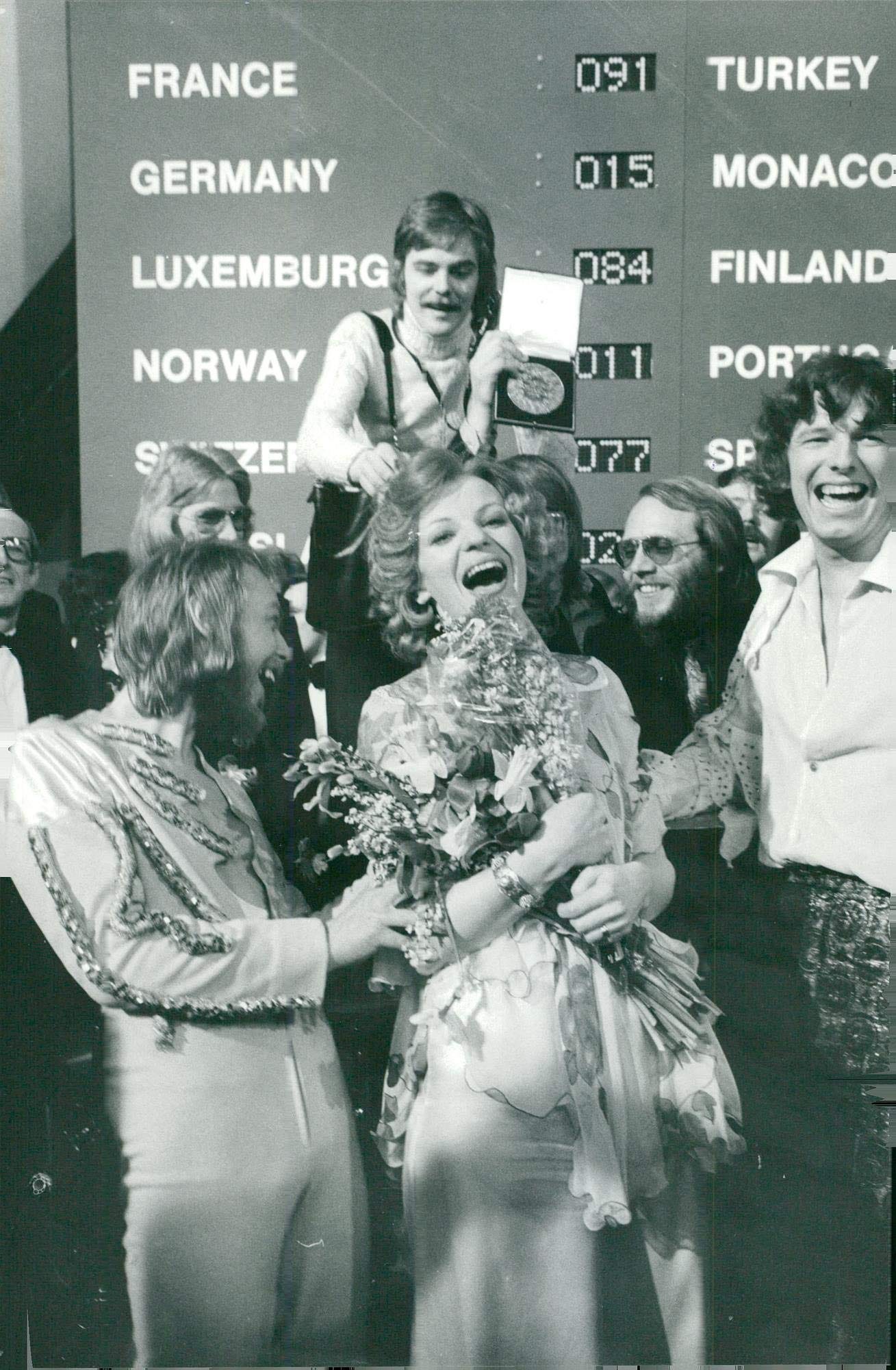 Buy Vintage photo of The Dutch group Tech-In wins the Eurovision Song  Contest 1975 with the song"Ding Dinge Dong" Online at desertcartBolivia