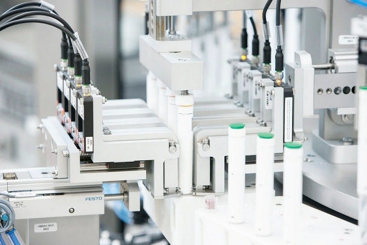 Auto-injector assembly: Flexible and scalable production is the key | World  Pharma Today