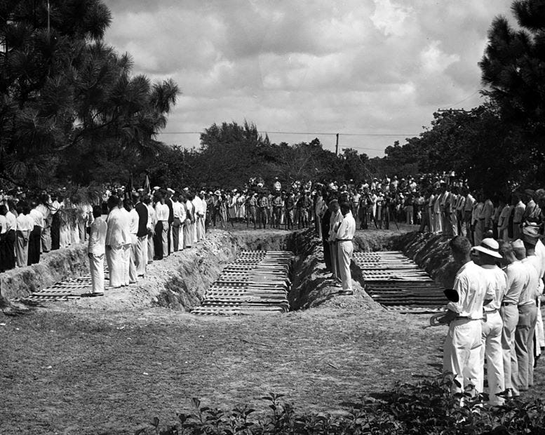 Mass burial of many who lost their lives during the hurricane at Woodlawn Cemetery in Miami, Florida.