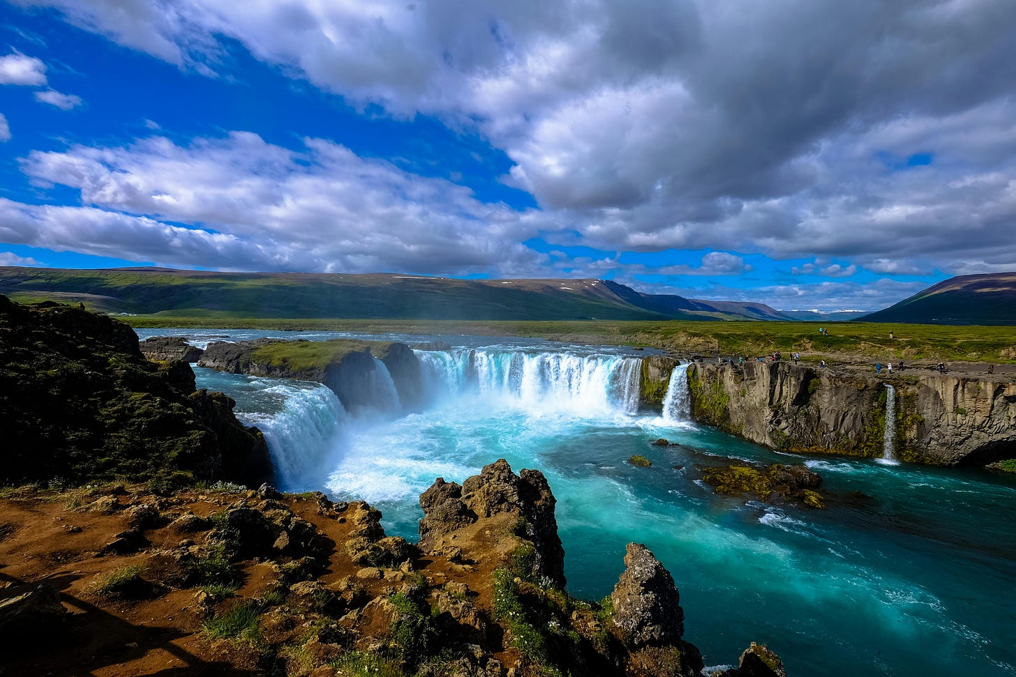 9,000+ Best Waterfall Photos · 100% Free Download · Pexels Stock Photos