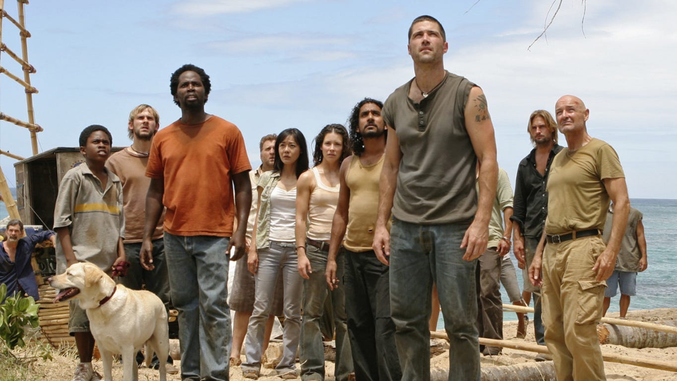 Fotograma de la serie Lost donde aparecen la mayor parte de los protagonistas principales