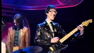 The Shadows - Riders In The Sky - YouTube