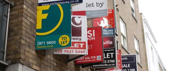 How to avoid letting agent renewal fees for landlords