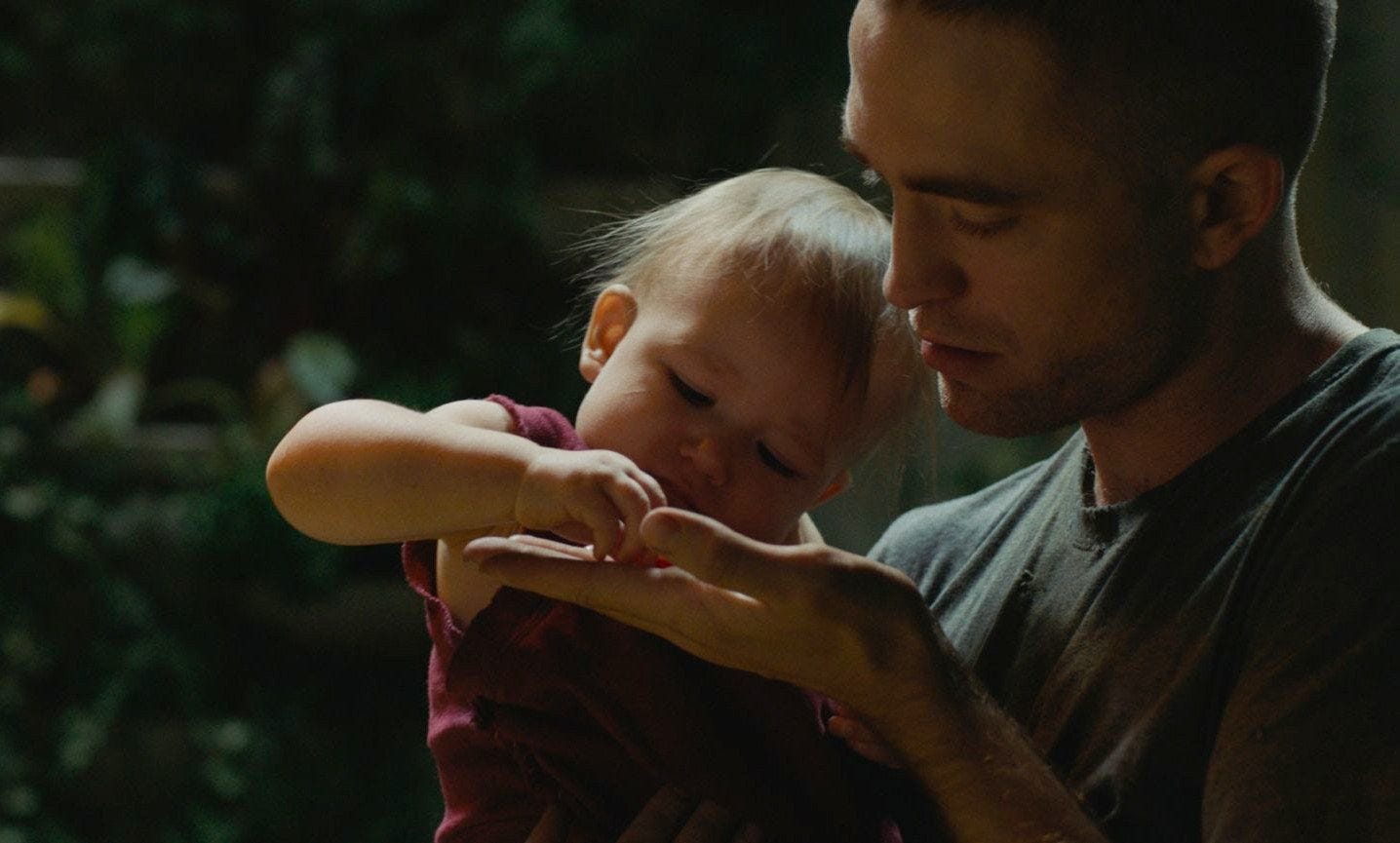 High Life's Robert Pattinson and Claire Denis on babysitting, rape scenes,  and spaceships | SYFY WIRE