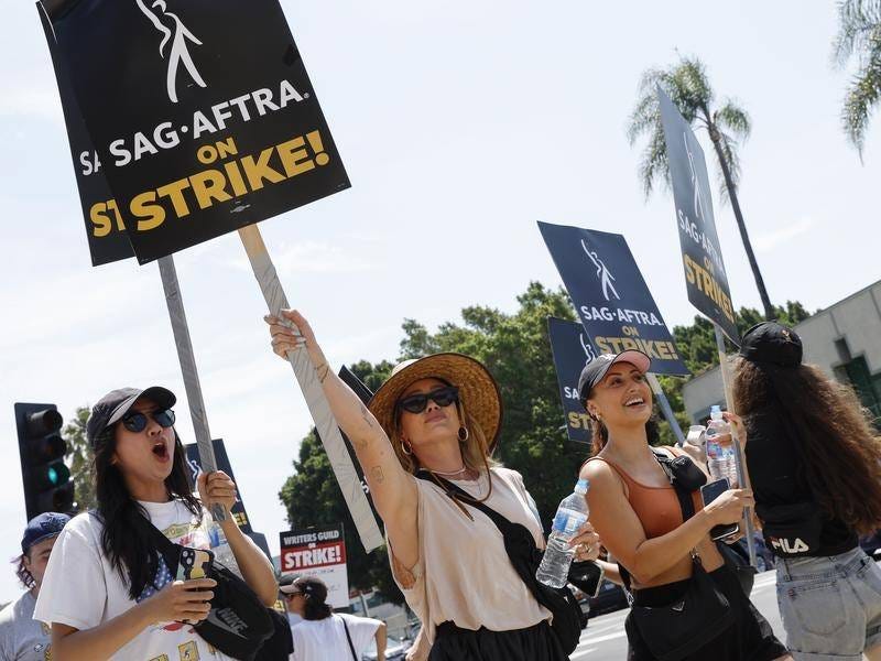 Hilary Duff, Kevin Bacon join picket lines in strike