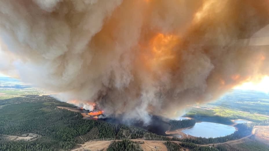 Alberta wildfire, May 2023
