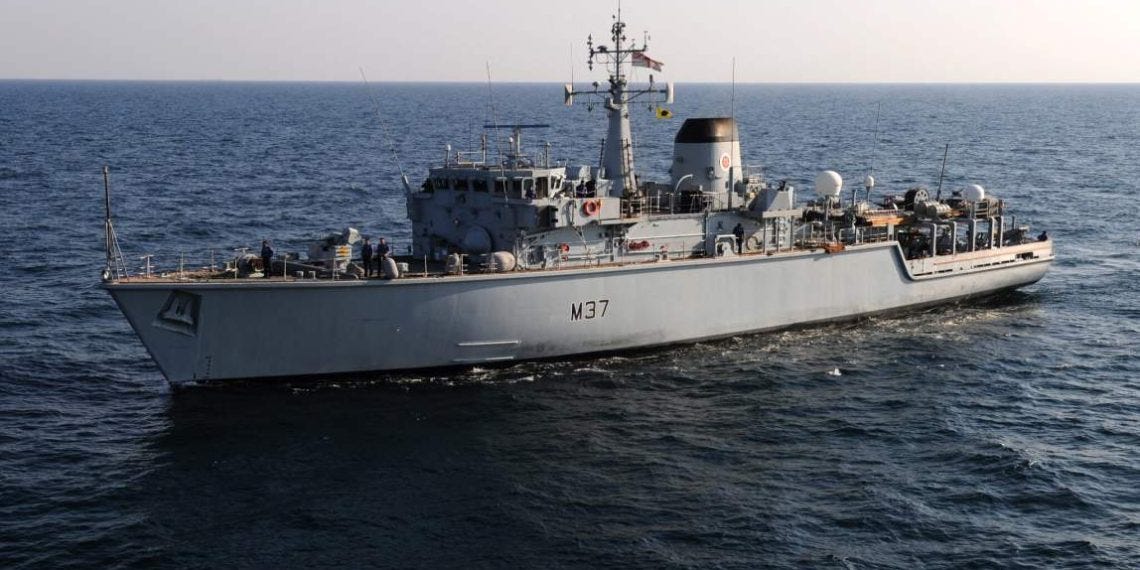 Törökország felgyújtotta a NATO haditervét: lezárta a szorost két brit hadihajó előtt - Megakadályozta bejutását a Fekete-tengerre