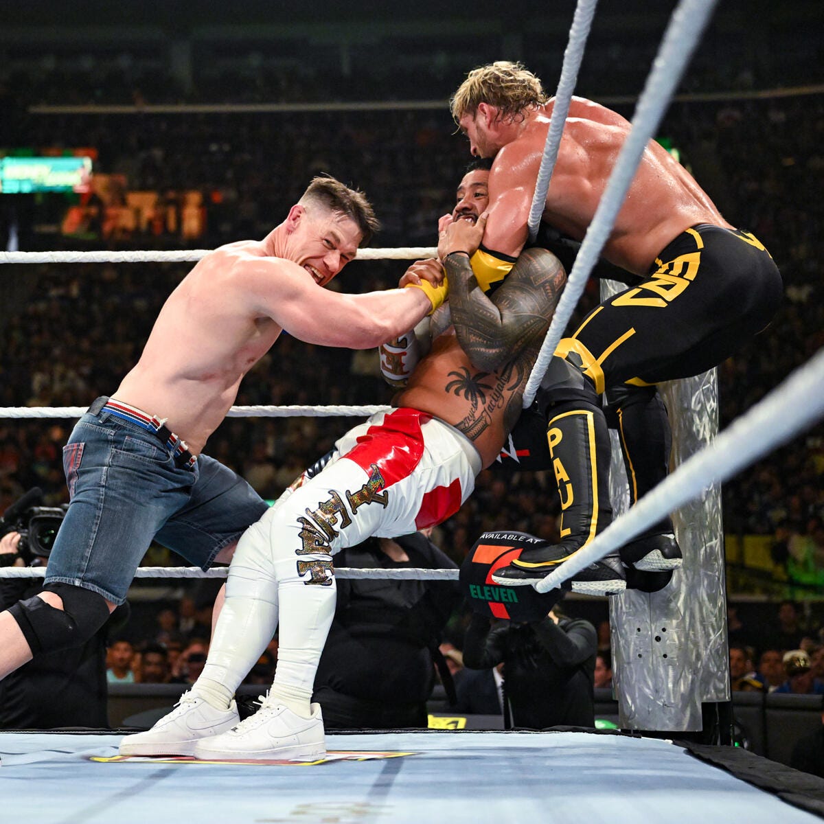 WWE Photo