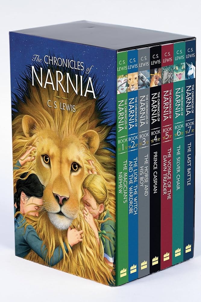 The Chronicles of Narnia Paperback 7-Book Box Set: 7 Books in 1 Box Set