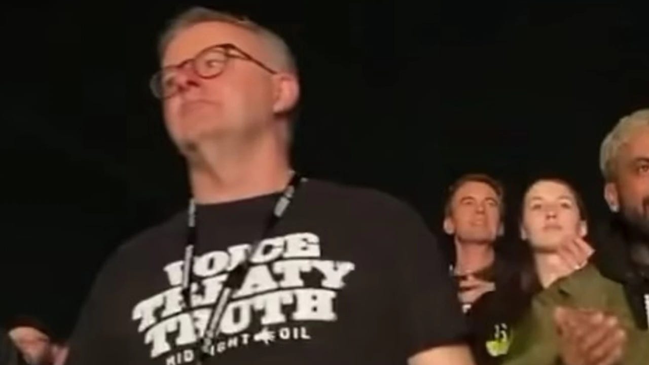 Albanese's 'Voice, Treaty, Truth' t-shirt at Midnight Oil concert sparks  fierce debate about Voice during Question Time | Sky News Australia