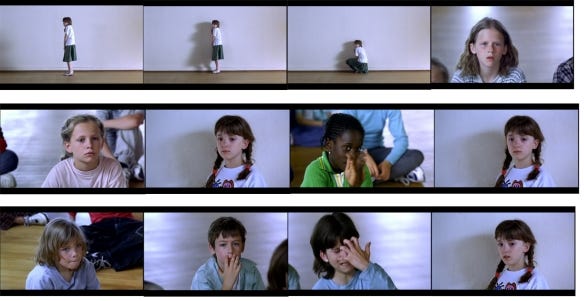 Code Inconnu (Michael Haneke, 2000) | opening scenes