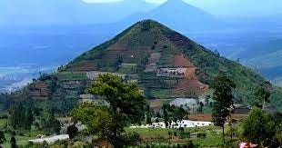 Could Gunung Padang really be the oldest pyramid in the world? - Seasia.co