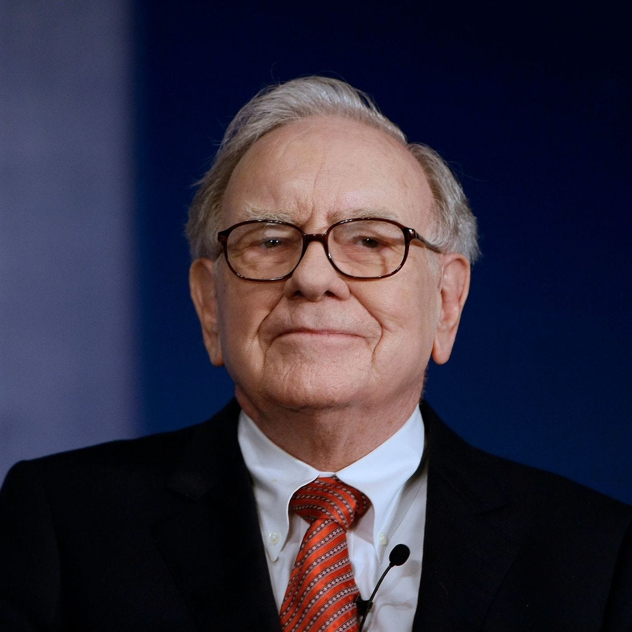 Warren Buffett Sounds Off on Bank Stocks, Streaming, and His Successor |  Barron's
