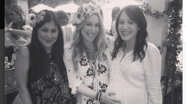 hilary duff throws haylie baby shower 2015 gossip