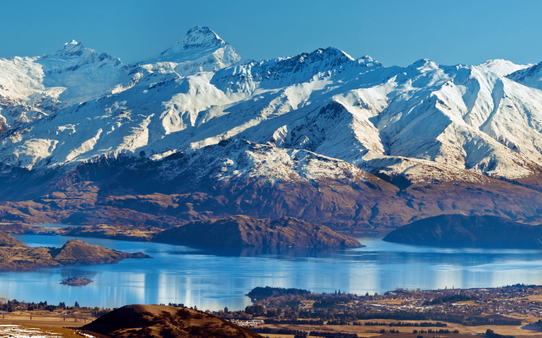 Wanaka sitting below the ski resorts around a lake