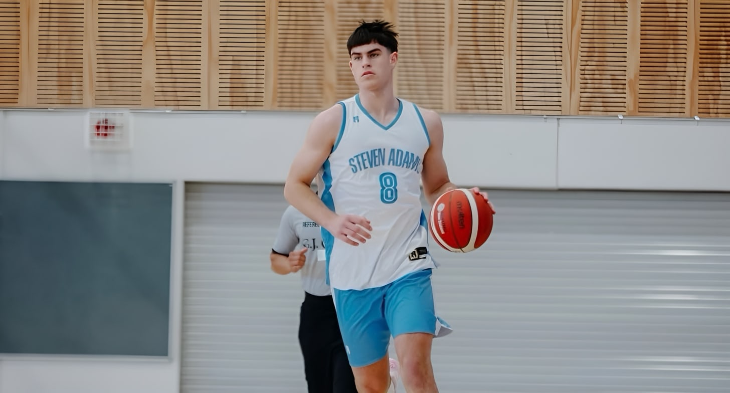 New Zealand guard Jackson Ball commits to the Wisconsin Badgers