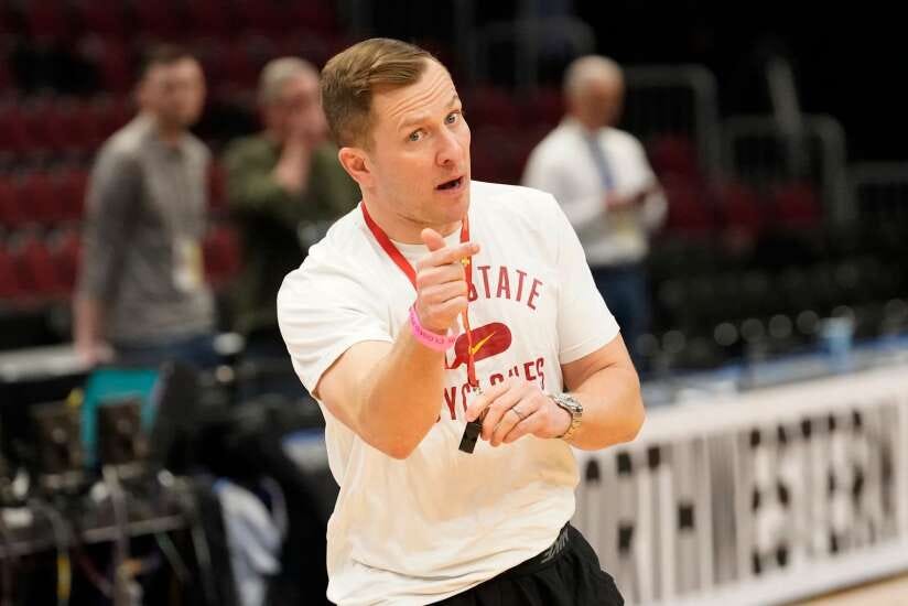 Iowa State men's basketball notes: T.J. Otzelberger no stranger to coaching  in Sweet 16 in Chicago | The Gazette