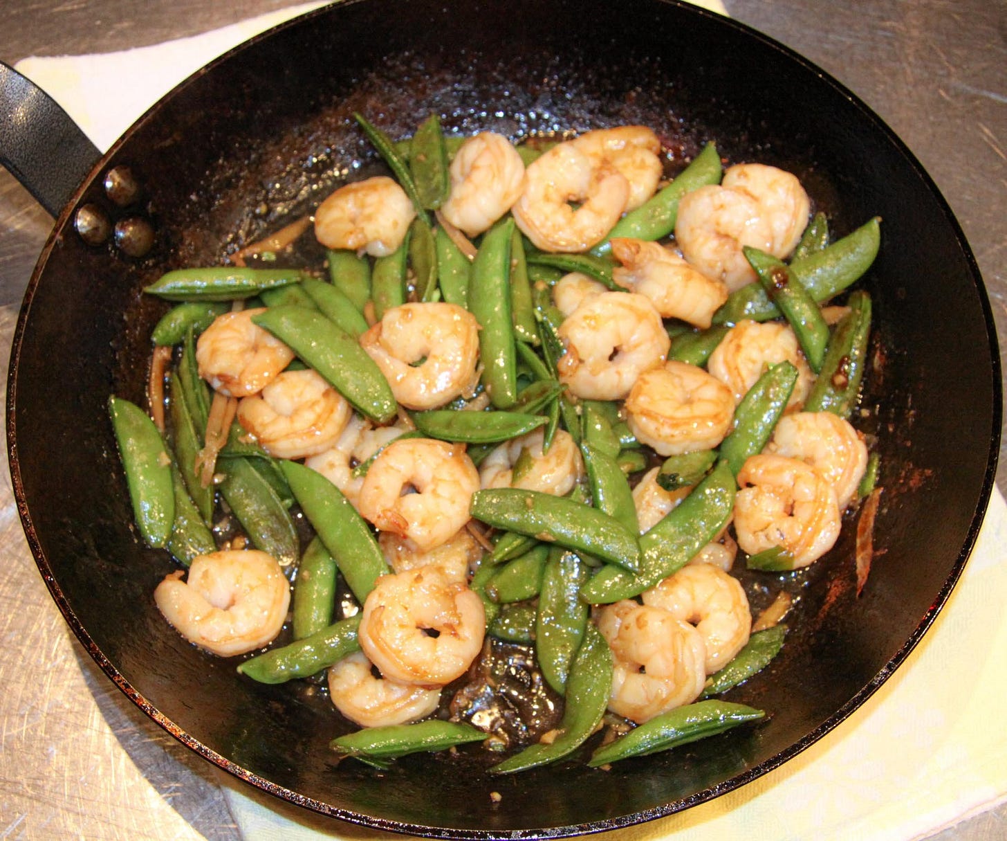gingered Stir fry shrimps with snow peas