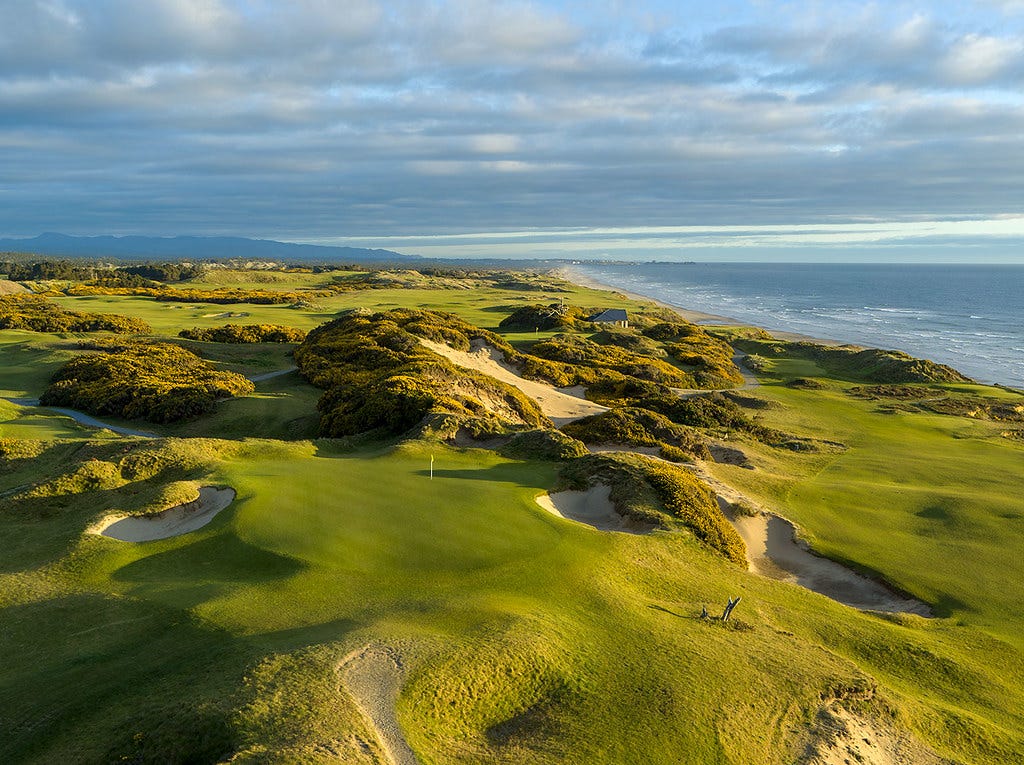 14th Hole, Pacific Dunes | late afternoon light on the short… | Flickr