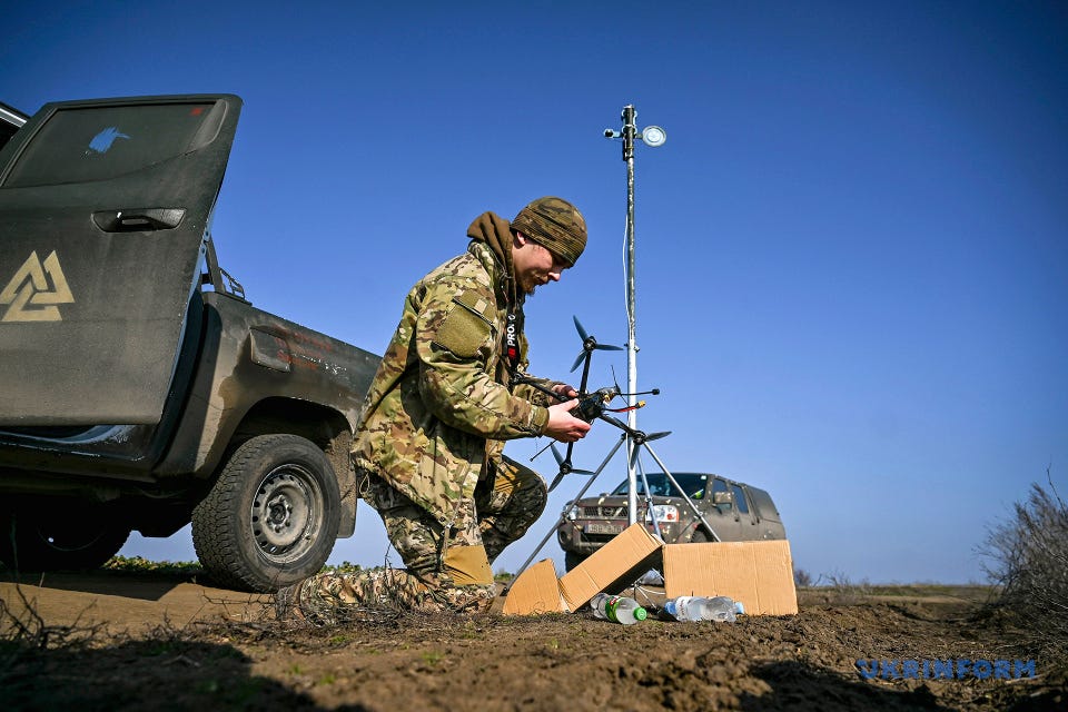 Ukrainian Armed Forces units learning to operate bomber drones / Photo: Dmytro Smolienko / Ukrinform