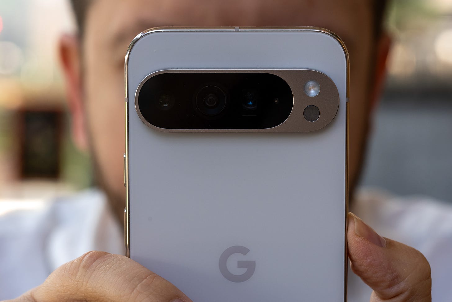 Google Pixel 9 Pro XL camera lens