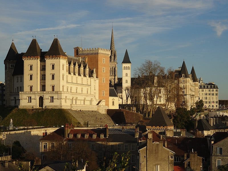 File:Vue sur Pau.JPG
