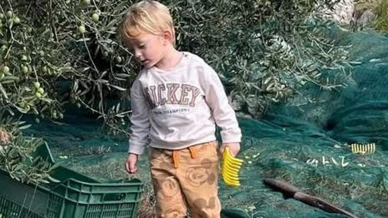 Malore in piscina a Fondi, il piccolo Luigi muore a tre anni