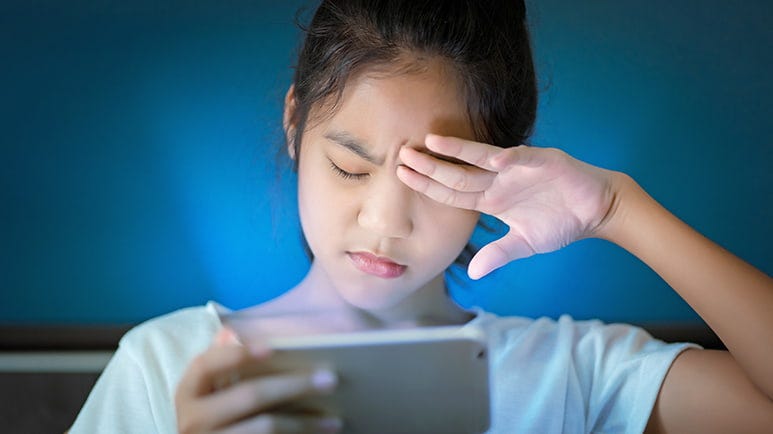 screen time during lockdowns myopia epidemic