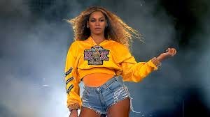 Beyonce sparks fan speculation over new ...