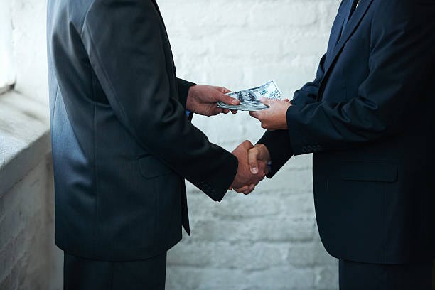 Nice Doing Business With You Stock Photo - Download Image Now - Bribing,  Shade, Agreement - iStock