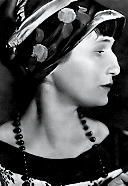 Biography Anna Akhmatova | Russian Poetry