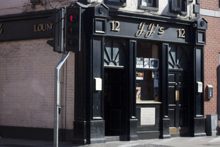 JJ Smyth's pub. The Thomas Moore Inn. Dublin Pubs. Irish Pubs. Pub reviews.  — The Dublin Publopedia