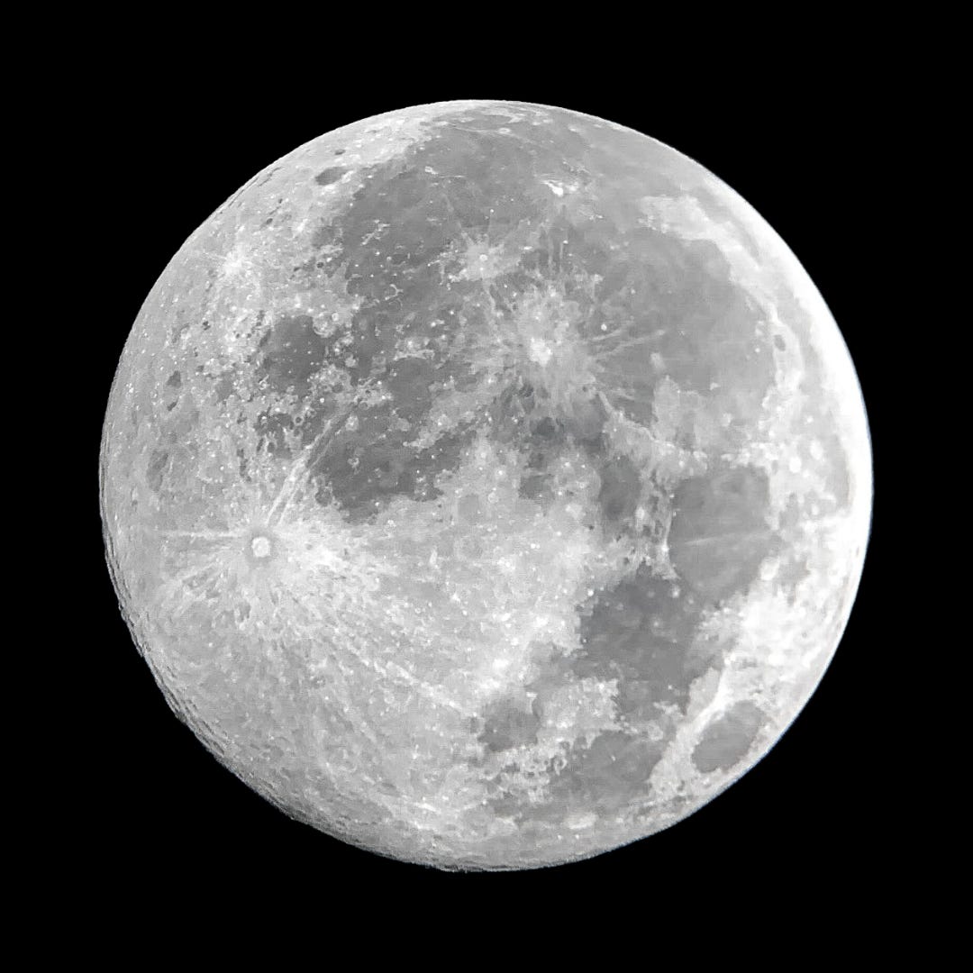 Image of full moon phase.