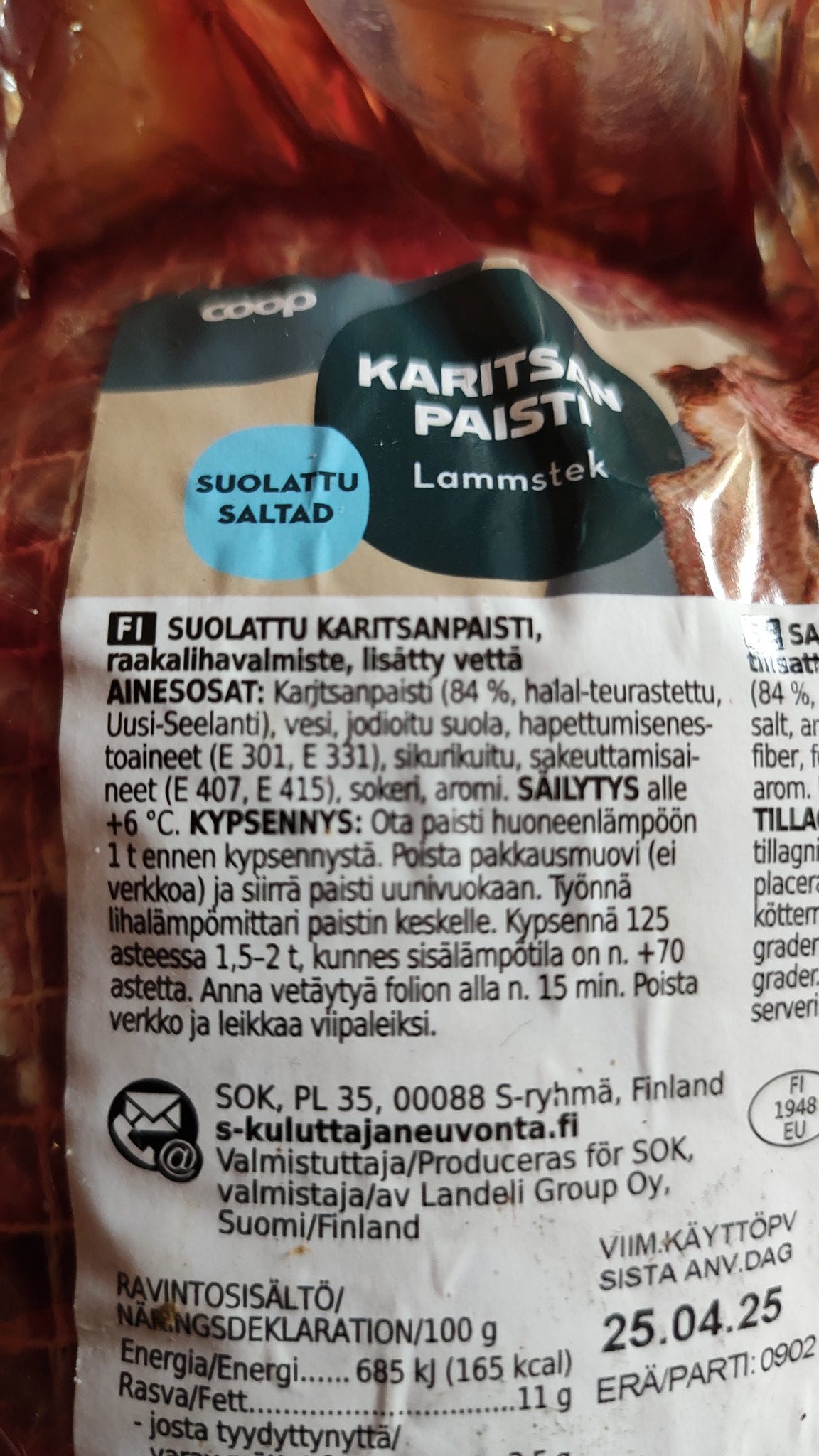 Lukijan ottama kuva karitsanpaistista, jonka hän tajusi vasta kotona olevan islamilaisittain rituaalikidutettua lihaa. Lukijan ottama kuva karitsanpaistista, jonka hän tajusi vasta kotona olevan islamilaisittain rituaalikidutettua lihaa.
