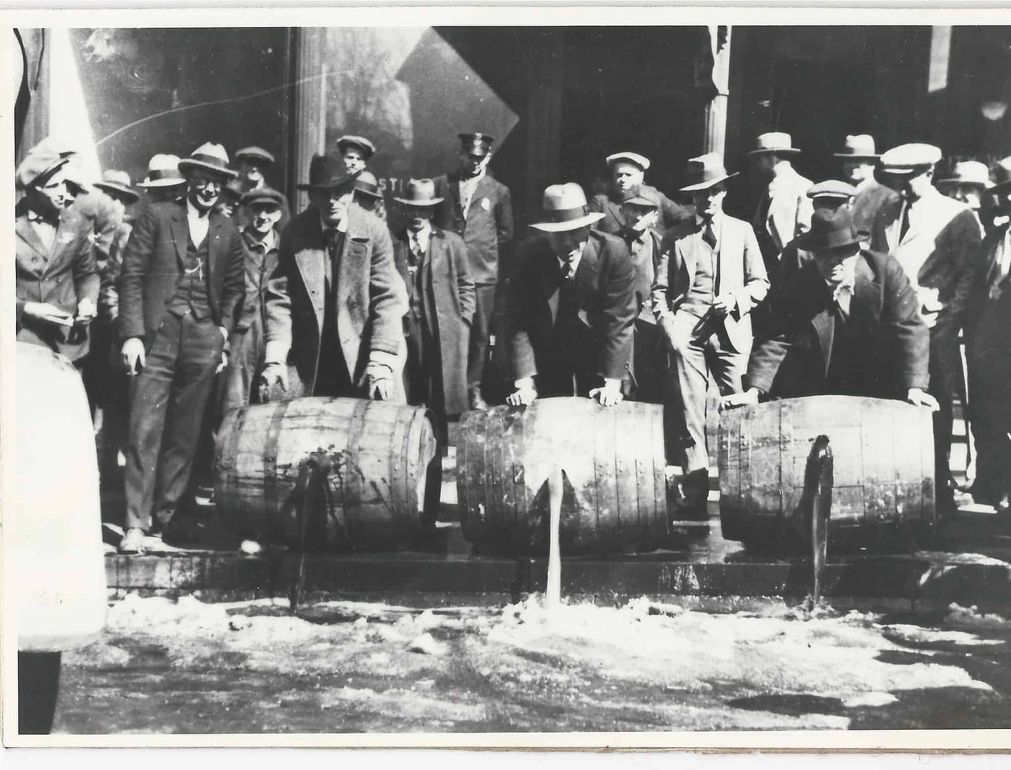 The History of the FBI, Part 3: Hoover, Prohibition, and Organized Crime -  History Collection