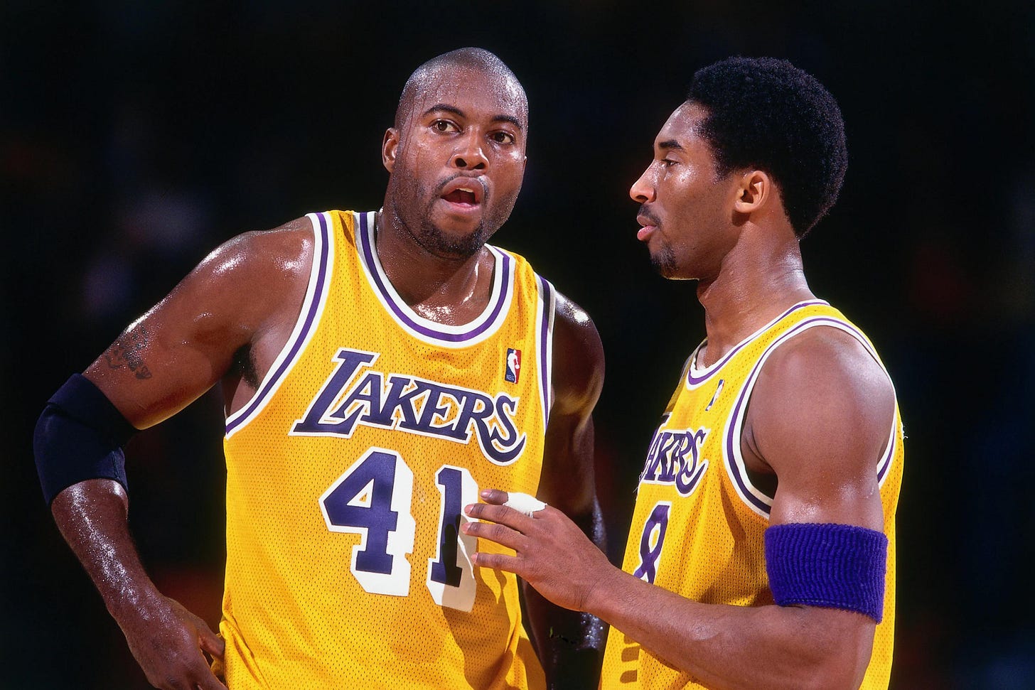 Shoutout to Glen Rice for helping us get that ring in 2000. : r/lakers