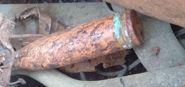 World War II-era shell on the Chinese barge Chuan Hong 68 World War II-era shell on the Chinese barge Chuan Hong 68