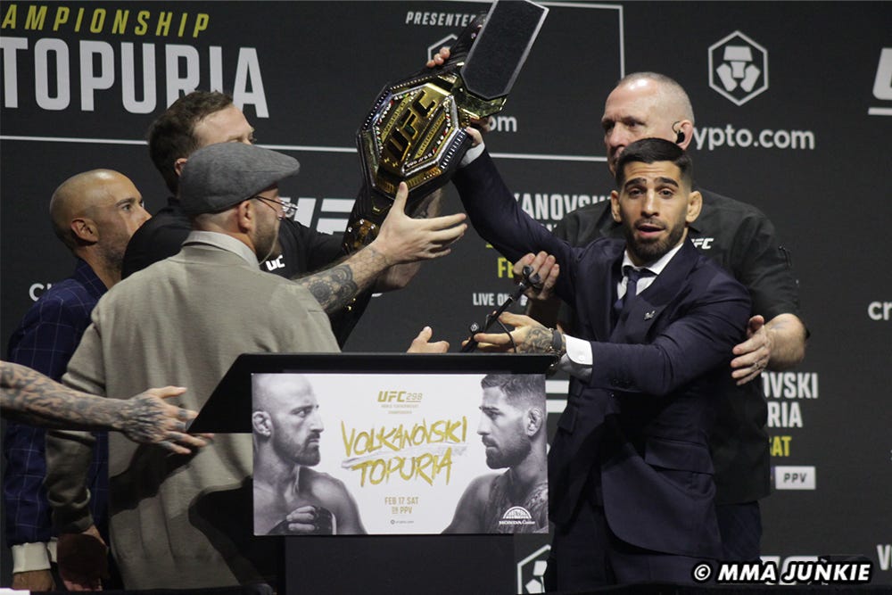 Get your hands off my belt': Ilia Topuria steals Alexander Volkanovski's  gold at UFC 298 news conference - Yahoo Sports