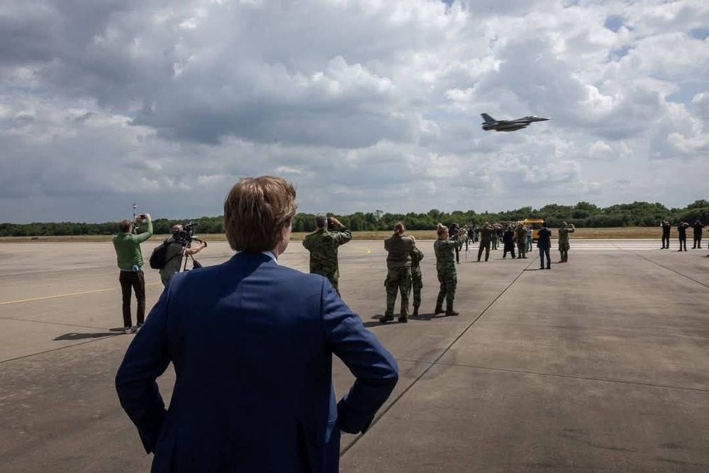 Brekelmans_F16_Depart.jpg