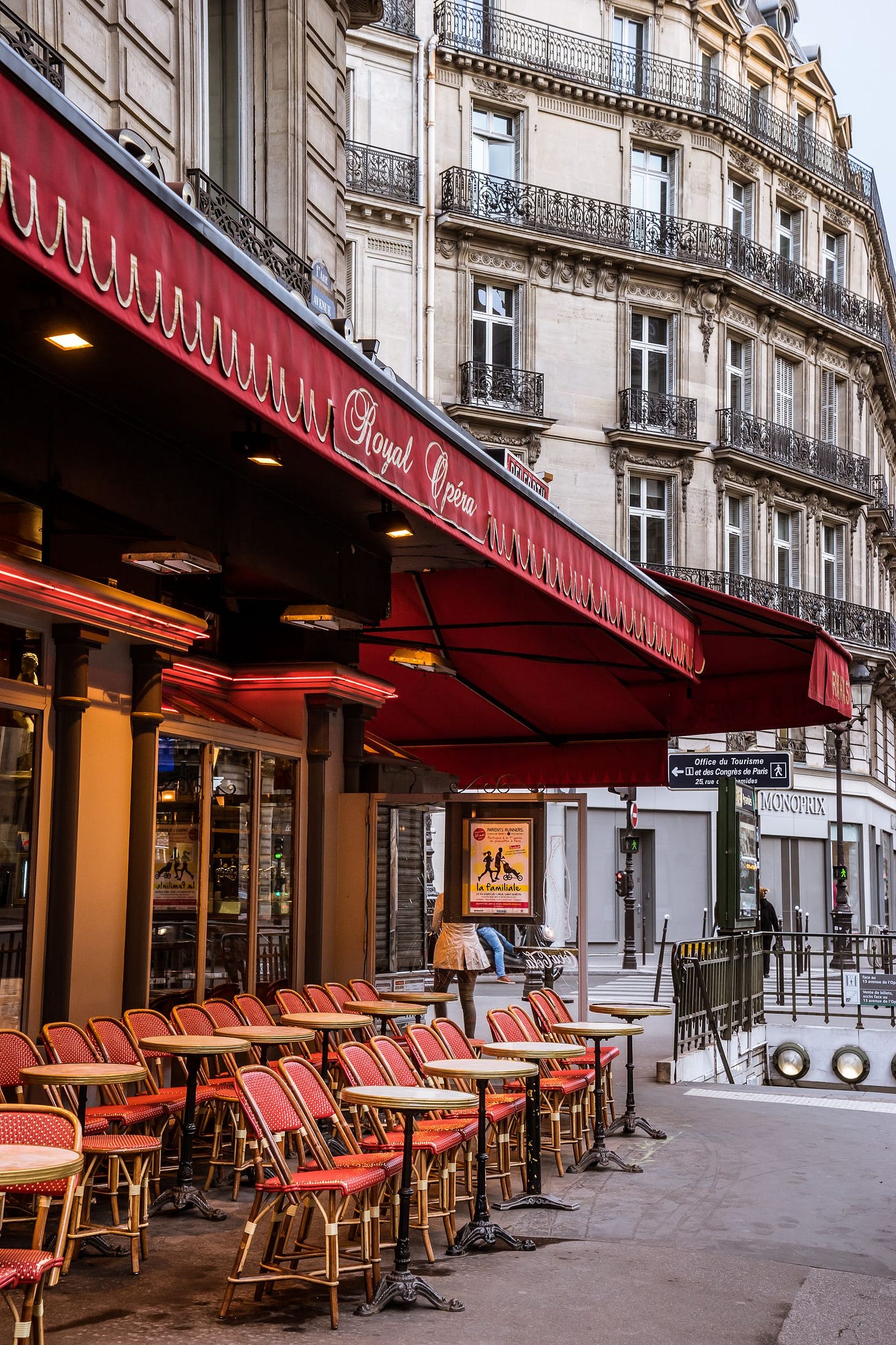 Cafe in Paris