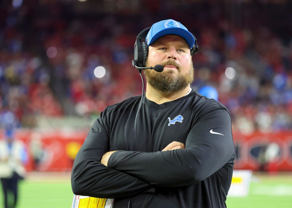 Hank Fraley is staying with the Detroit Lions, reportedly with an upgraded  title