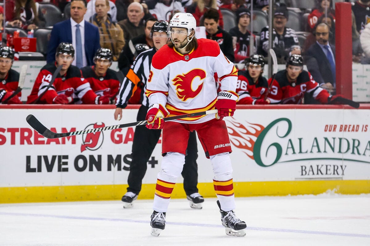 Chris Tanev Calgary Flames