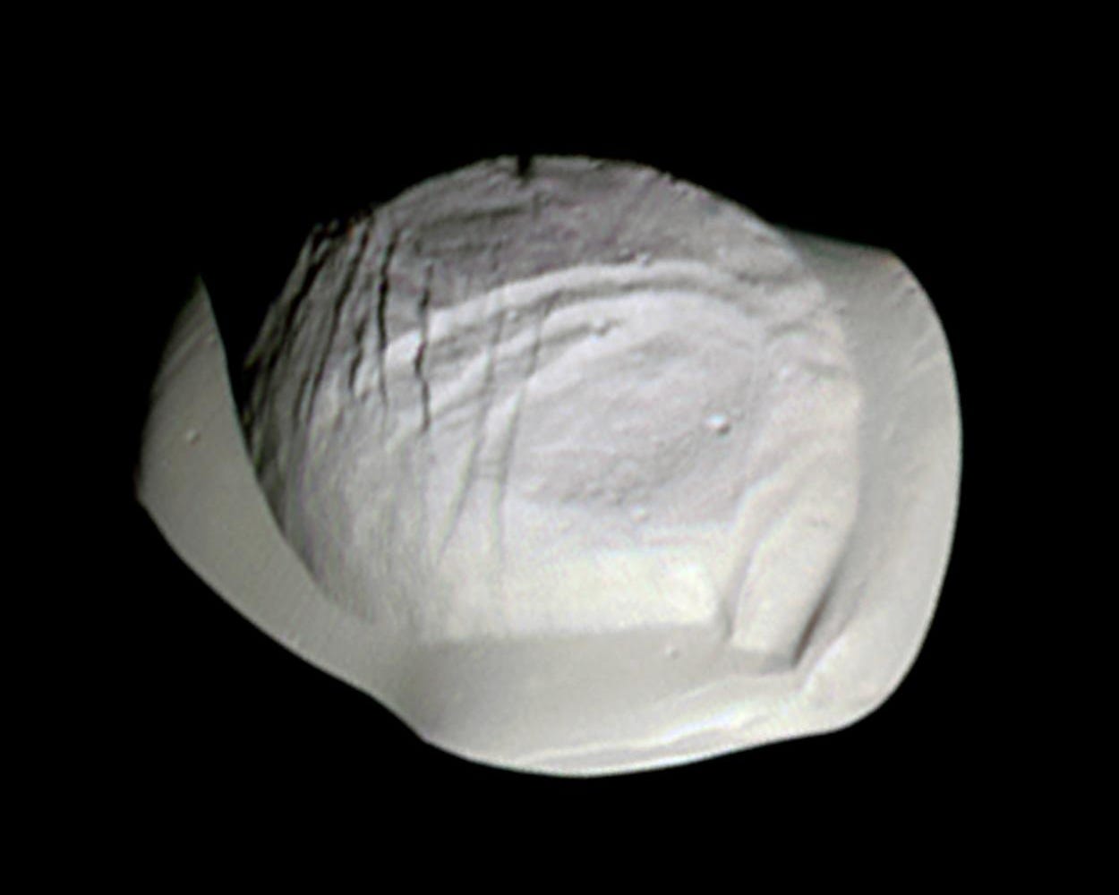 Pan (moon) - Wikipedia